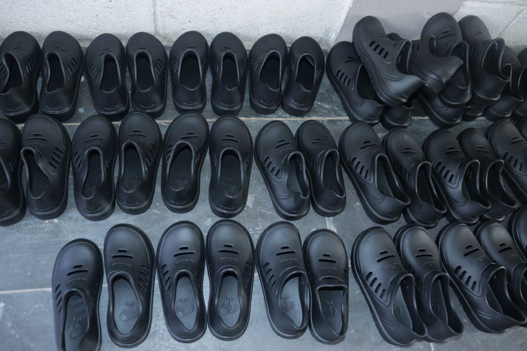 Glow Internacional lleva esperanza y solidaridad a Mini Villa Bailey del municipio de Villanueva 