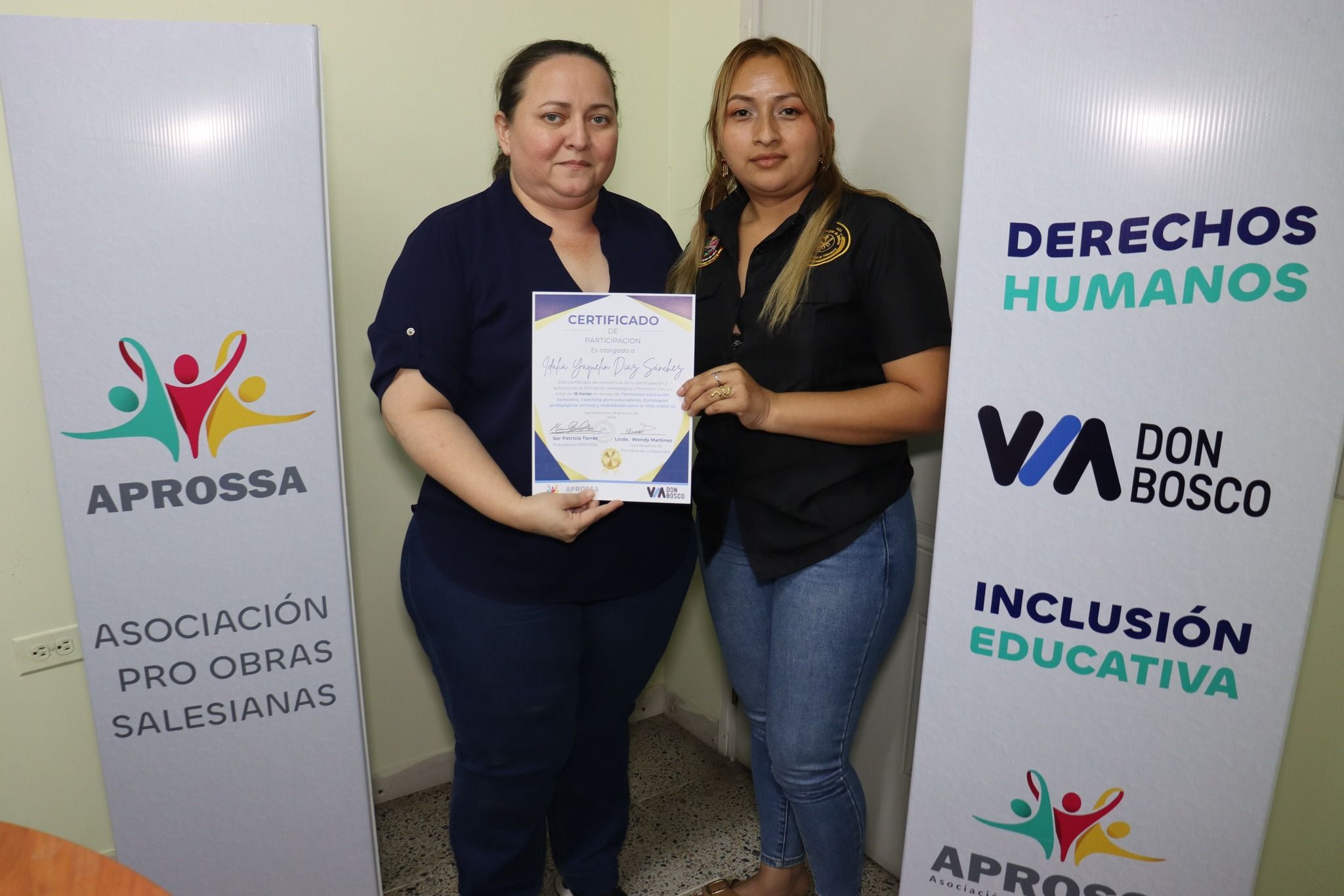  Concluye proceso de formación para instructoras de la Academia Municipal de Belleza de Villanueva