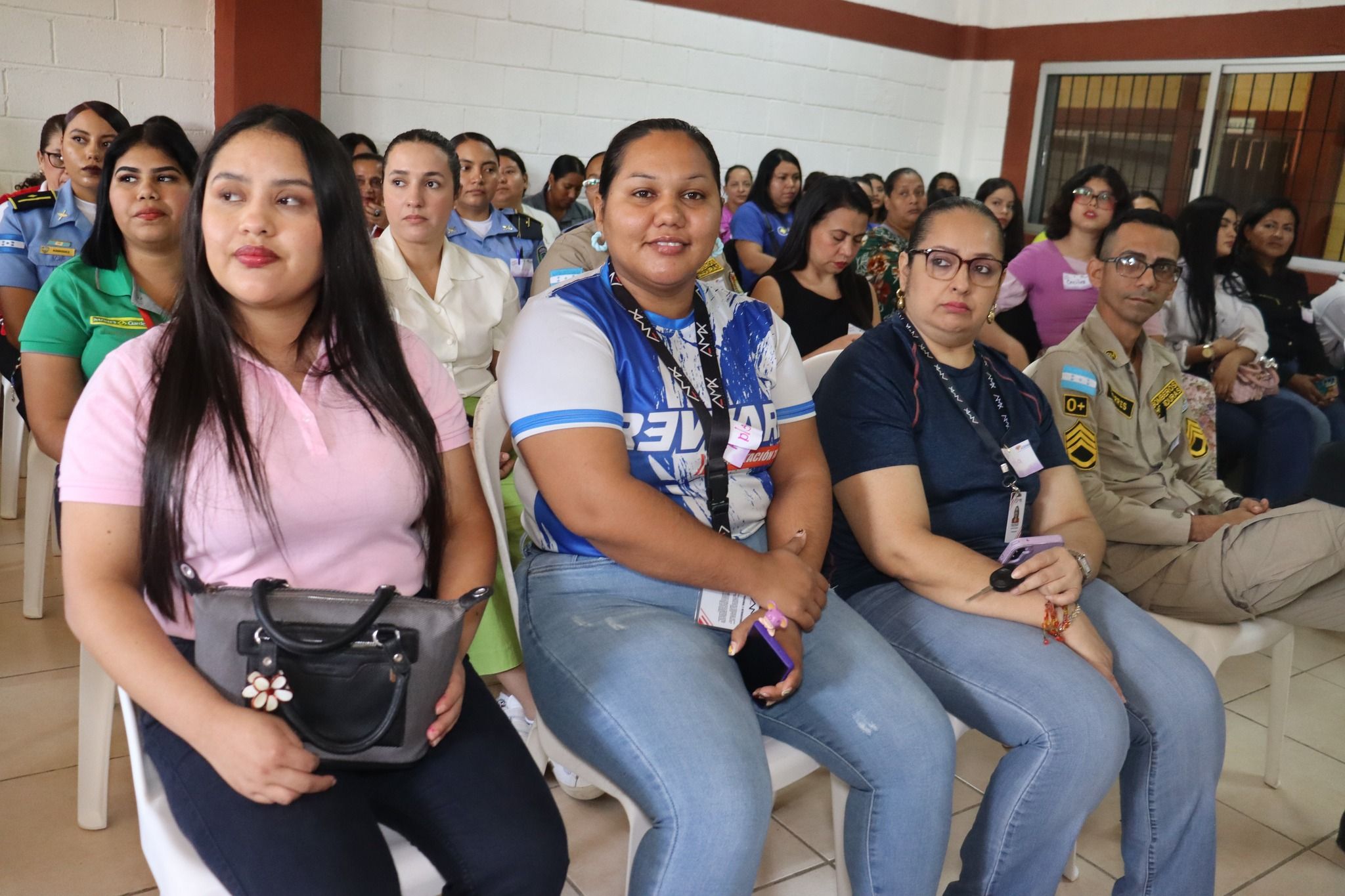 Foro resalta el papel de la mujer en la sociedad