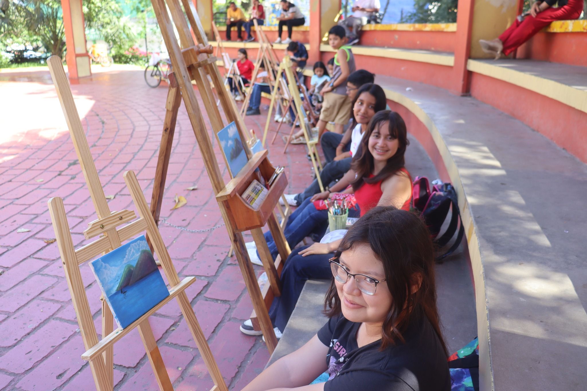 Escuela Municipal de Arte promueve creatividad con jornada al aire libre