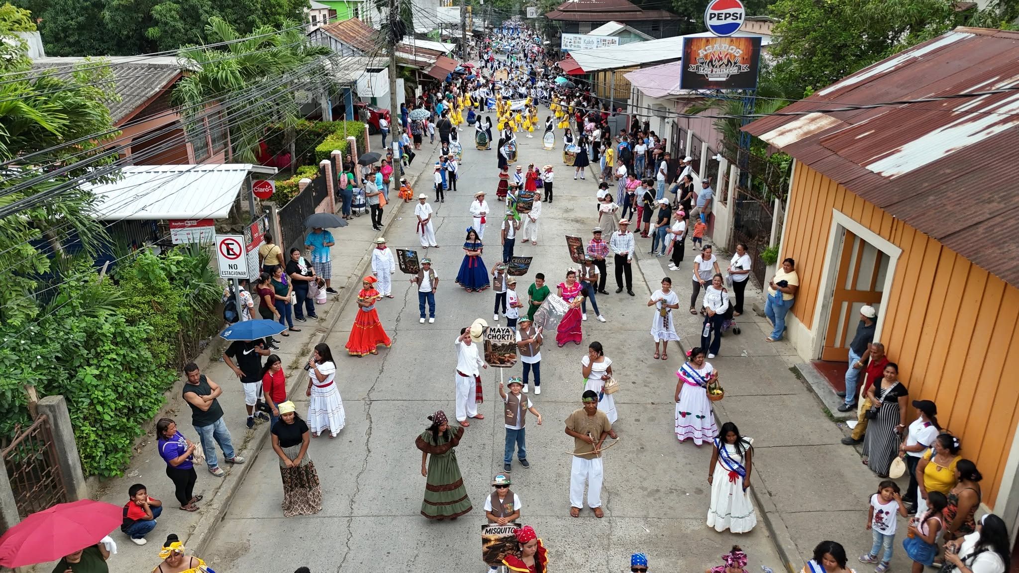 Villanueva cerró las fiestas patrias con un llamado al civismo y la unidad nacional